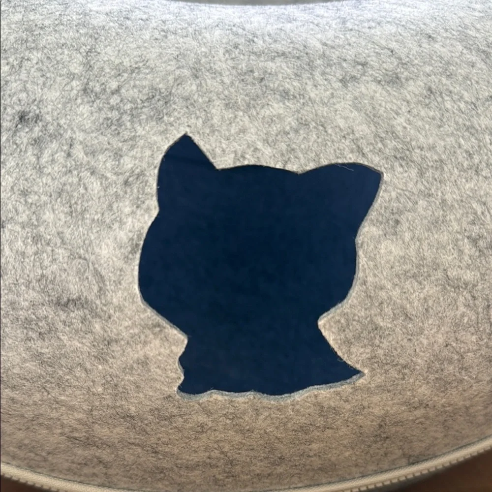 Gray Cat Scratcher by Cattasaurus